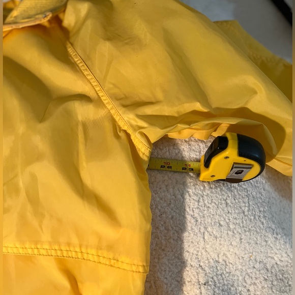 Eddie Bauer Bright Yellow Jacket - Picture 9 of 12
